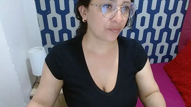 Snapshot of sarax_ximena chatting on October 11, 2025, 6:01 am sarax ximena online show from October 11, 2025, 6:01 am