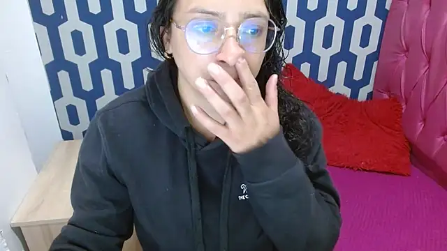 sarax ximena online show from November 10, 2025, 9:30 am