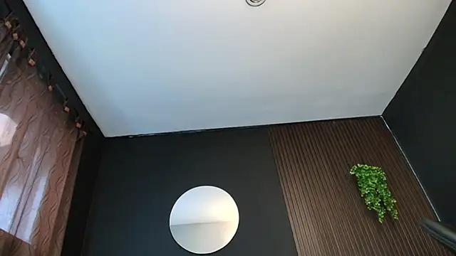 Aaron Jassell1 online show from September 30, 2025, 2:44 pm