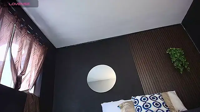 Aaron Jassell1 online show from October 1, 2025, 2:56 pm