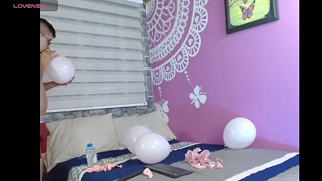 AntonellaAndNoah online show from January 9, 2026, 10:55 pm