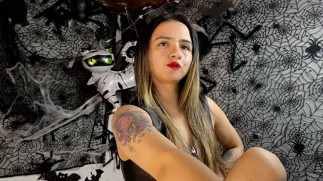Snapshot of julietta___jackson chatting on October 21, 2025, 9:37 pm julietta   jackson online show from October 21, 2025, 9:37 pm