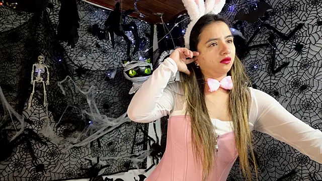 Snapshot of julietta___jackson chatting on October 25, 2025, 1:29 pm julietta   jackson online show from October 25, 2025, 1:29 pm