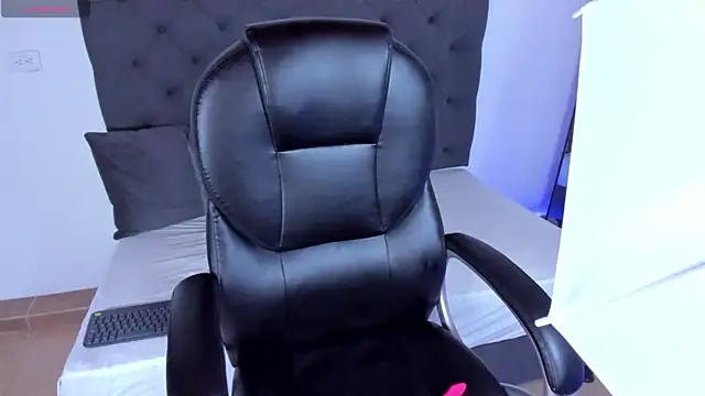 Snapshot of ninfomaria_ chatting on March 6, 2026, 5:42 pm ninfomaria online show from March 6, 2026, 5:42 pm