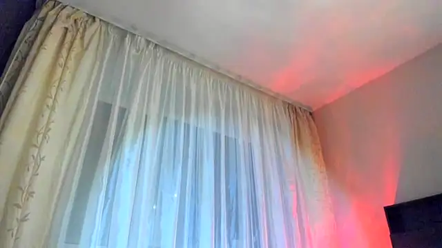 Snapshot of saint_cat25 chatting on October 15, 2025, 6:52 pm saint cat25 online show from October 15, 2025, 6:52 pm