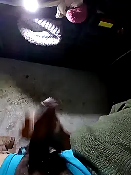 Snapshot of rayhot69 chatting on December 25, 2024, 12:05 pm rayhot69 online show from December 25, 2024, 12:05 pm