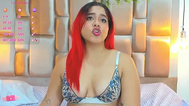 Snapshot of SeleneMiiller chatting on February 5, 2025, 7:42 pm SeleneMiiller online show from February 5, 2025, 7:42 pm