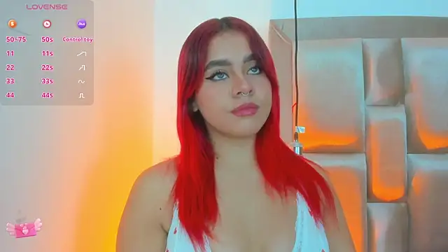 Snapshot of SeleneMiiller chatting on March 18, 2025, 12:03 pm SeleneMiiller online show from March 18, 2025, 12:03 pm
