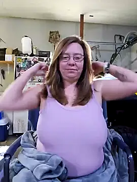 MsShelby40 online show from December 26, 2024, 5:30 pm