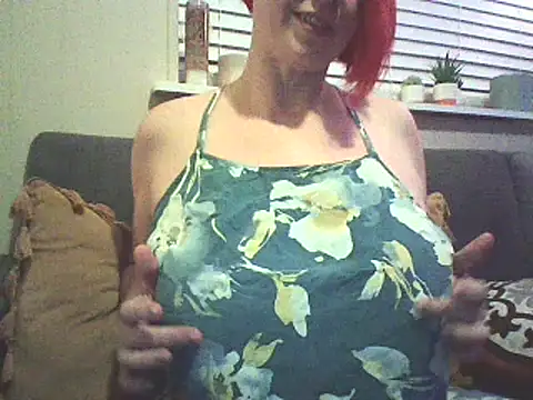 Big-Tits-McGee online show from December 11, 2024, 5:00 am