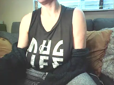 Big-Tits-McGee online show from February 21, 2025, 7:10 pm