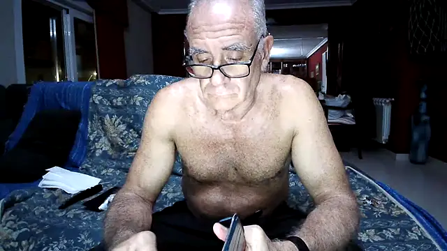 maduroguapo online show from May 4, 2026, 9:22 pm