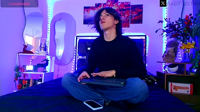 Alex and Fabian online show from December 7, 2024, 6:26 pm