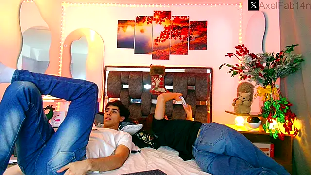 Alex and Fabian online show from December 10, 2024, 9:43 pm