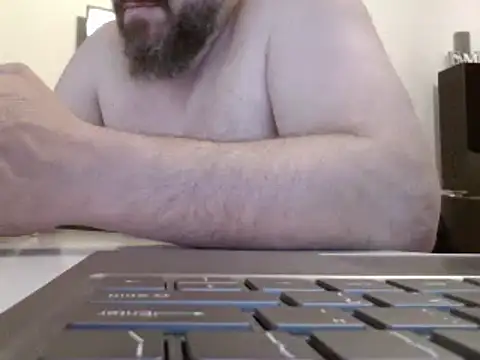 Snapshot of FROL83 chatting on May 19, 2026, 7:42 pm FROL83 online show from May 19, 2026, 7:42 pm