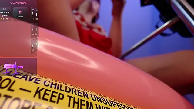 AlessiaDouce online show from November 28, 2025, 8:55 pm