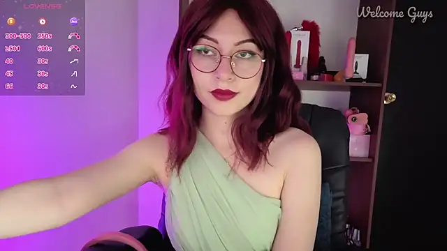Snapshot of Celeste_Ford_18 chatting on May 5, 2026, 11:57 pm Celeste Ford 18 online show from May 5, 2026, 11:57 pm