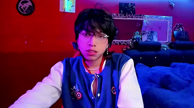 AnggelONfiree online show from December 16, 2024, 8:20 am