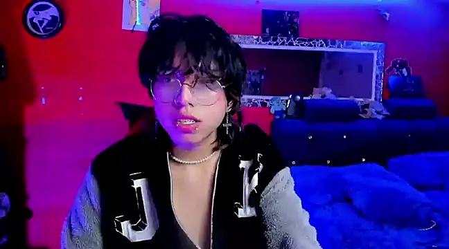 AnggelONfiree online show from December 31, 2024, 7:10 am