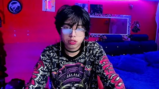 AnggelONfiree online show from January 14, 2025, 3:32 am