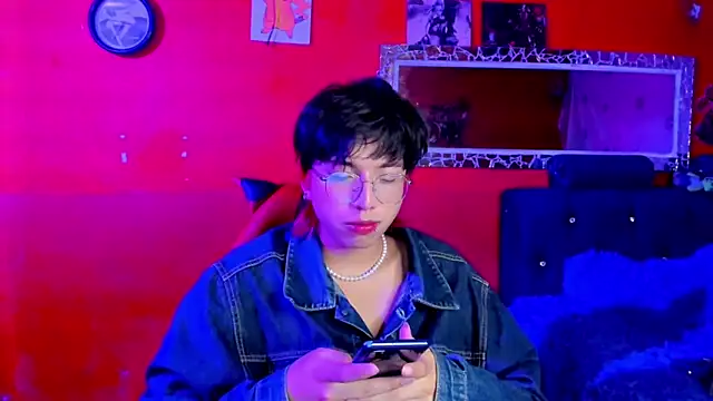 AnggelONfiree online show from February 25, 2025, 4:03 am