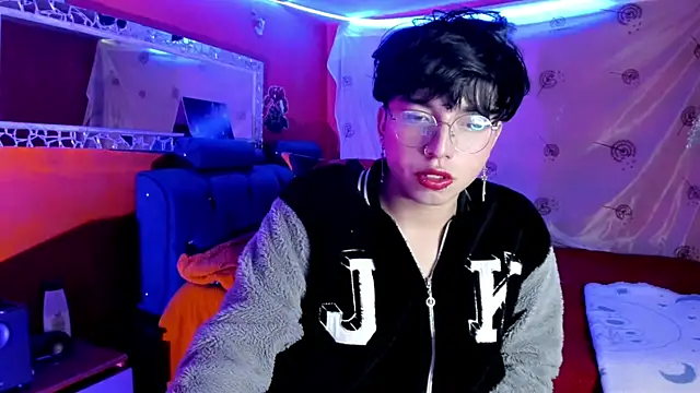 AnggelONfiree online show from September 9, 2025, 4:45 am