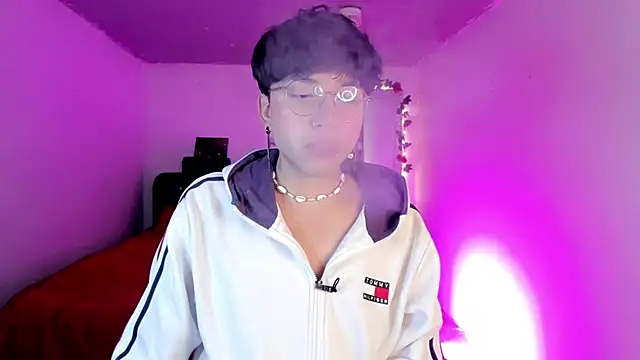 AnggelONfiree online show from November 23, 2025, 8:36 am