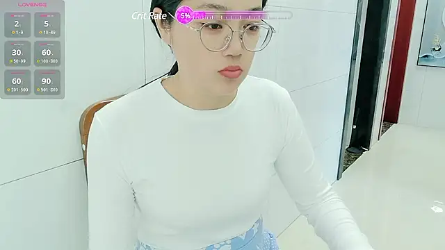 luoxuwen online show from December 2, 2024, 5:15 am