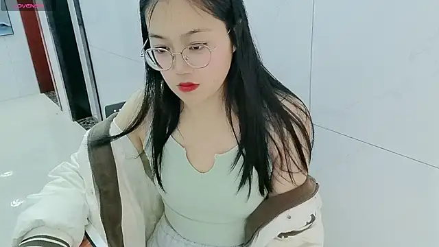 luoxuwen online show from March 7, 2025, 6:57 am
