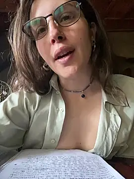 isadelasestrellas online show from February 12, 2026, 3:40 pm