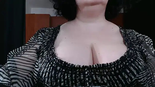  MissJ  online show from March 2, 2025, 1:27 pm