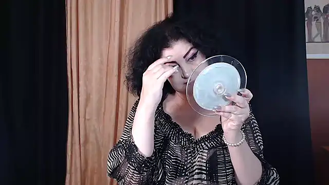 Snapshot of _MissJ_ chatting on October 26, 2025, 5:02 am  MissJ  online show from October 26, 2025, 5:02 am