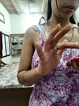 Snapshot of priya_sharma02 chatting on September 21, 2025, 6:48 am priya sharma02 online show from September 21, 2025, 6:48 am