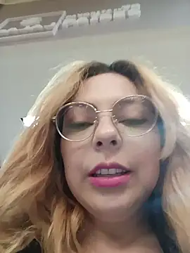 madelaine- online show from May 3, 2026, 6:58 pm