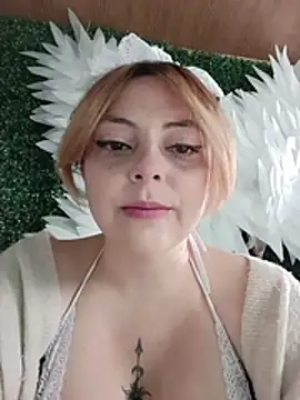 madelaine- online show from May 8, 2026, 7:52 pm