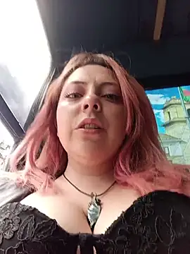 madelaine- online show from May 10, 2026, 5:18 pm