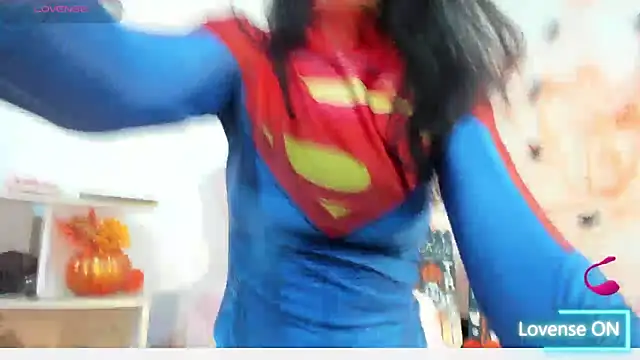 samira nylon1 online show from October 31, 2025, 10:33 pm