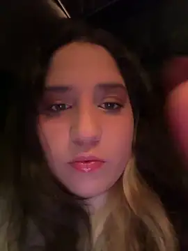 valentina jonnes1 online show from December 25, 2024, 3:40 am