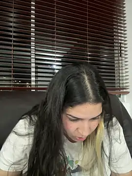 valentina jonnes1 online show from January 23, 2025, 3:48 am