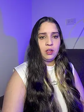 valentina jonnes1 online show from November 7, 2025, 6:35 am