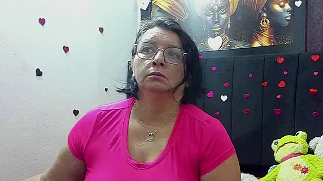 Evaaross 2345 online show from May 24, 2026, 1:38 pm