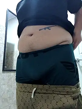 HotBoyJB2000 online show from May 9, 2026, 1:49 pm