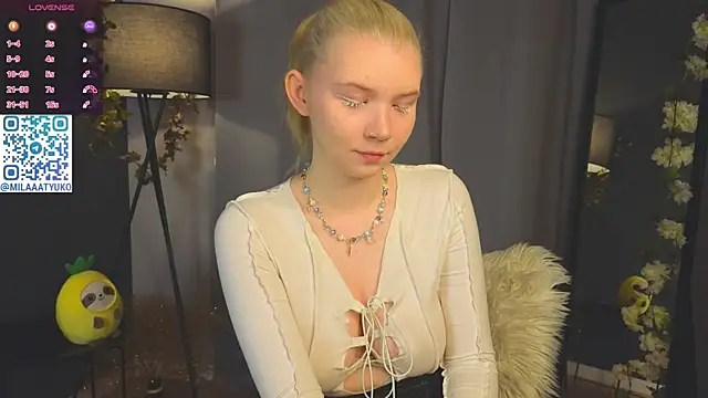 DaisyElmers online show from January 21, 2025, 2:11 am