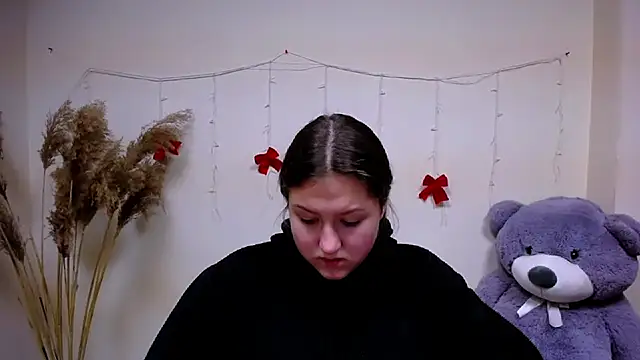 Snapshot of _sofi_smile chatting on December 26, 2024, 5:19 pm sofi smile online show from December 26, 2024, 5:19 pm