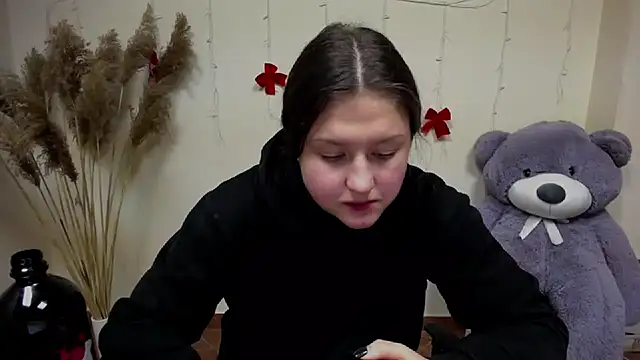 Snapshot of _sofi_smile chatting on December 30, 2024, 2:40 pm sofi smile online show from December 30, 2024, 2:40 pm