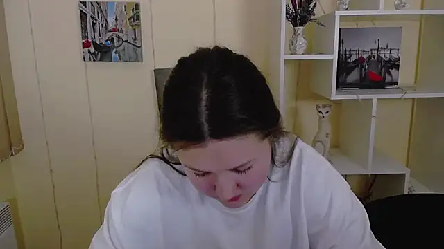 Snapshot of _sofi_smile chatting on March 14, 2025, 7:23 pm sofi smile online show from March 14, 2025, 7:23 pm