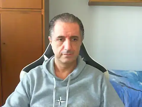 Snapshot of lliuk70mi chatting on February 15, 2025, 12:11 pm lliuk70mi online show from February 15, 2025, 12:11 pm