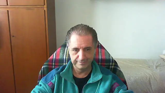 lliuk70mi online show from April 21, 2026, 2:01 pm