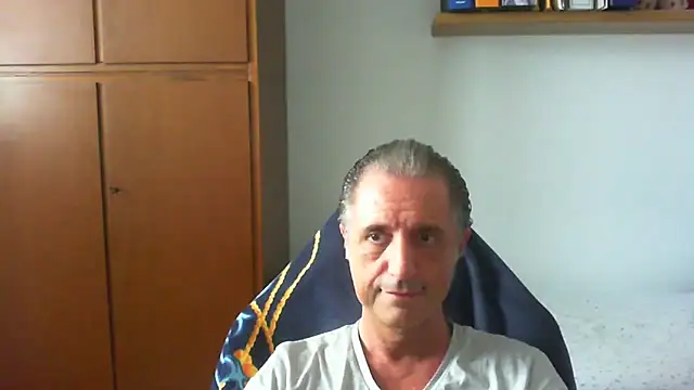 lliuk70mi online show from June 2, 2026, 11:34 am
