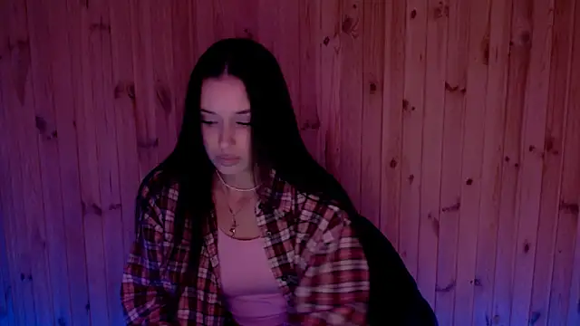 AlisaLink online show from September 28, 2025, 5:51 pm